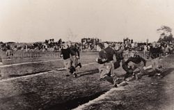 1913 - Dorais Running
