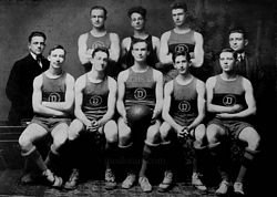 1915 Dubuque Basketball Team