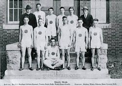 1915 - Dubuque Track Team
